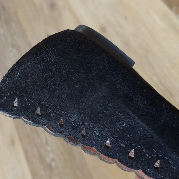 Joan & David Dahayli Black Suede Pointed Flat Shoes - Picture 10 of 11